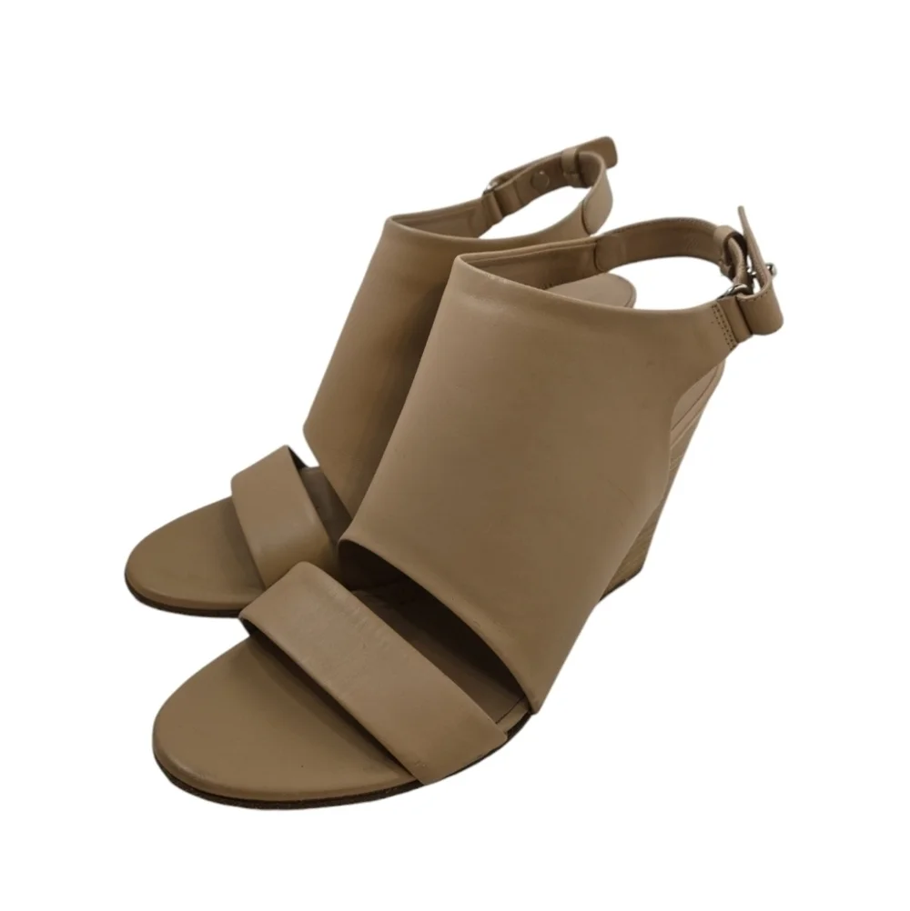 Vince Karen Wedge Glove Sandal Size 9M